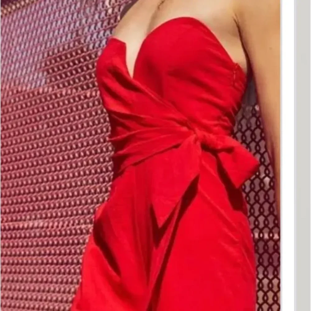 ASTR The Label Red Strapless Pants Jumpsuit Size XS - LIKE NEW - Strapless